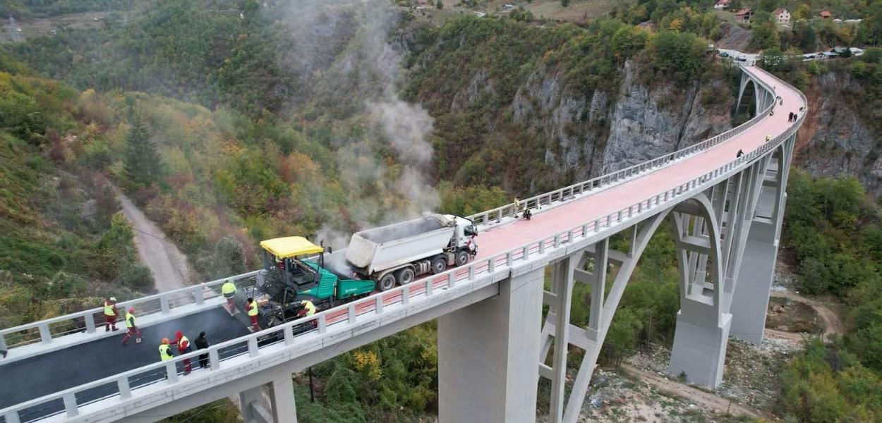 Asfaltiranje mosta na Đurđevića Tari (Foto: Bemax)