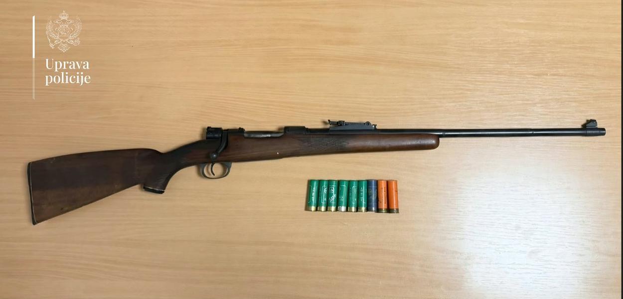 Oduzeto oružje (Foto: Uprava policije)
