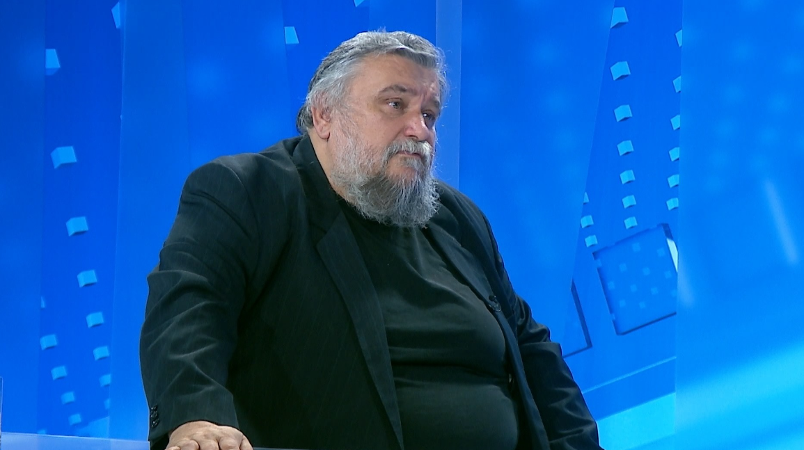 Davor Đenero