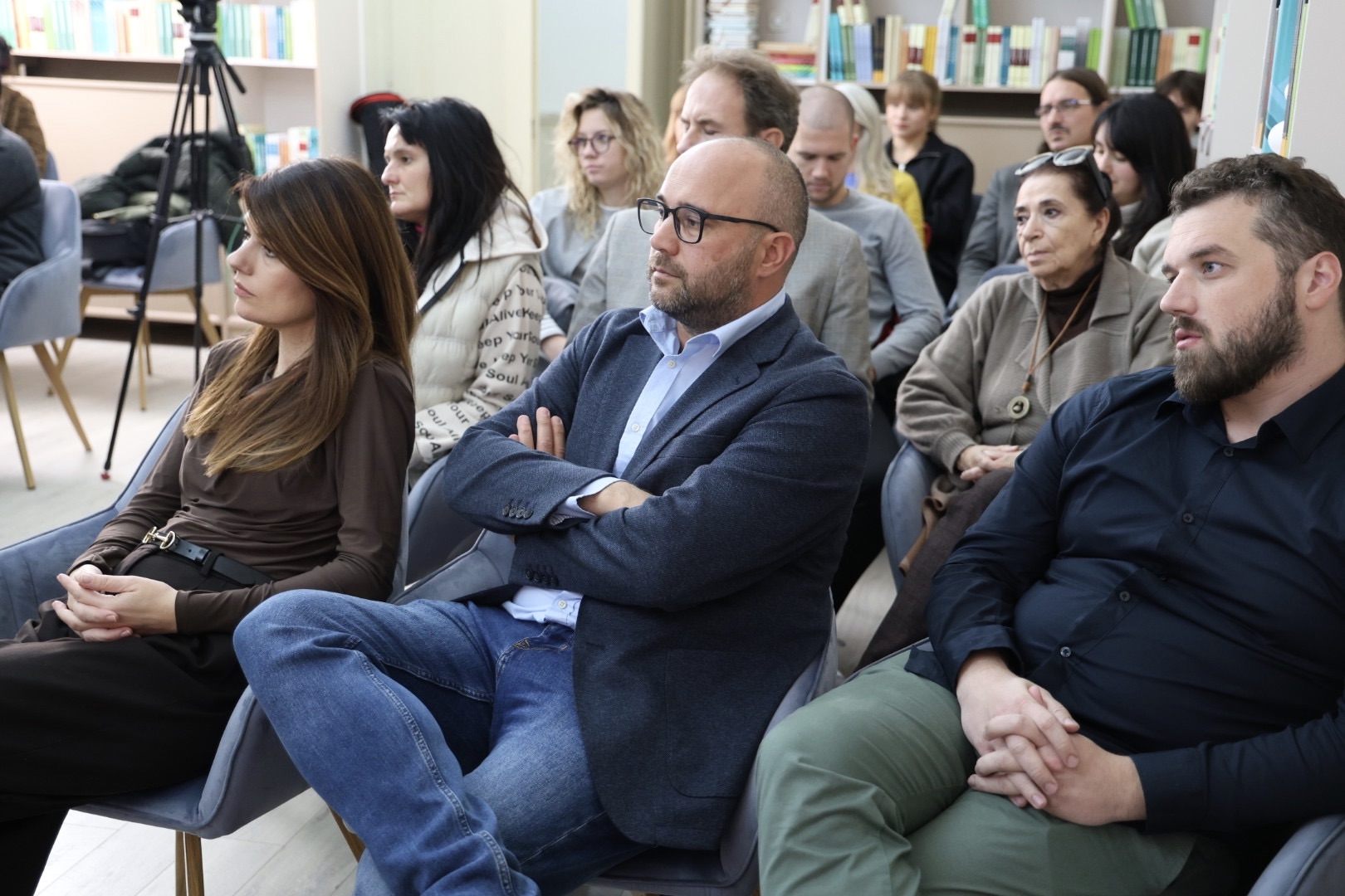 Između teksta i svijeta: prevođenje kultura kao teorija i praksa