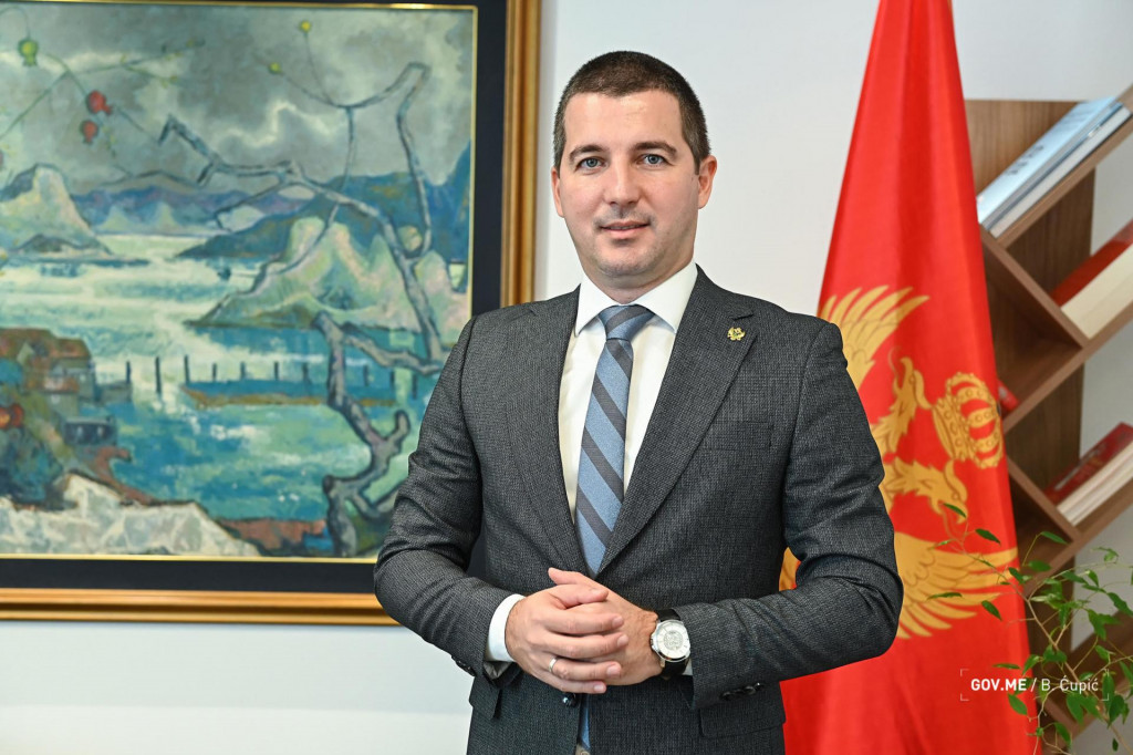 ZABORAVIO MENTORA IZ BEOGRADA: Aleksa Bečić