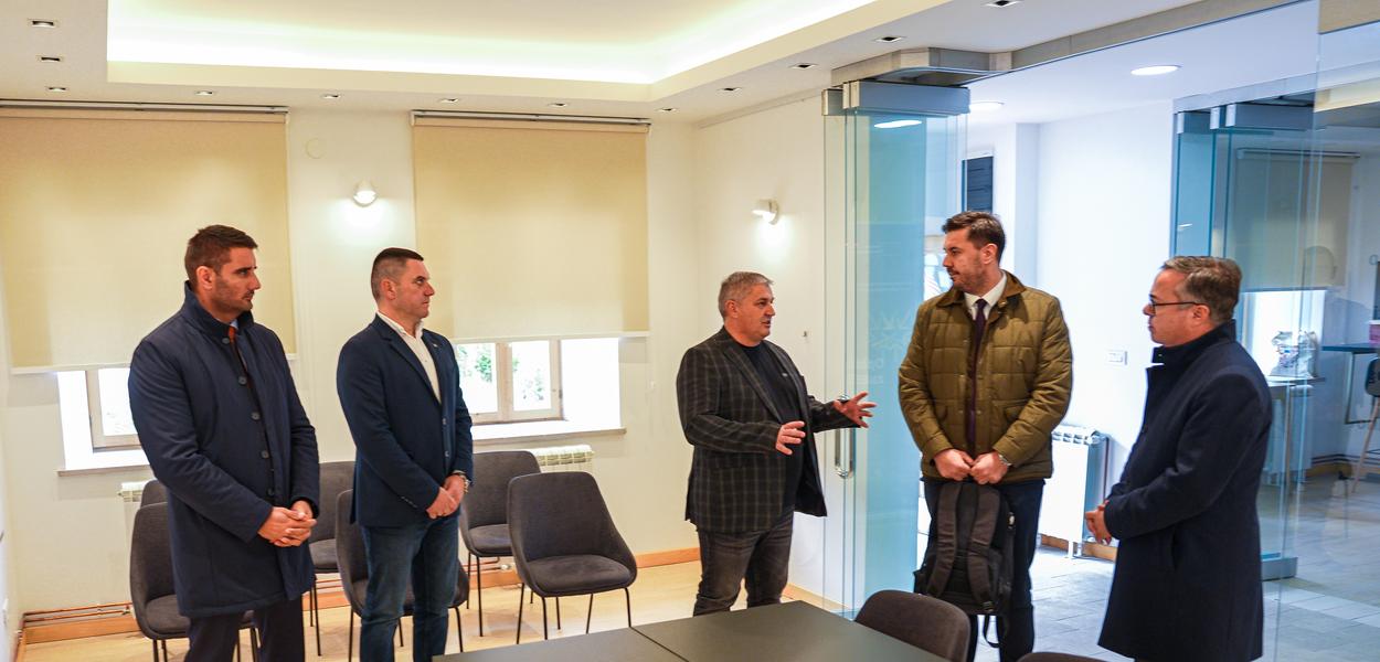 Tokom obilaska Kuće Pekića (Foto: Opština Šavnik)