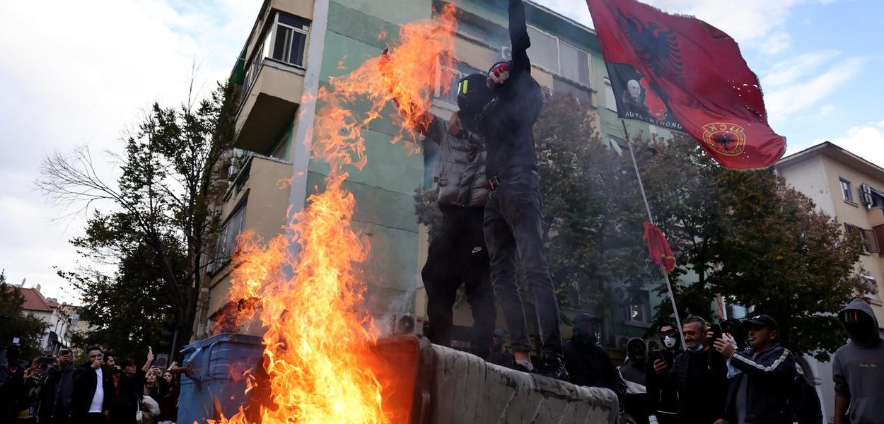 (Foto: AP/Hameraldi Agolli)
